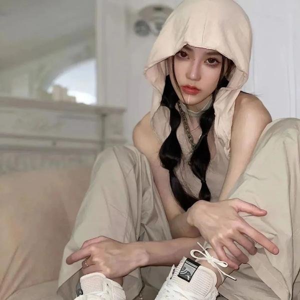 香闺春暖